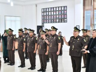 Bongkar-Pasang Pejabat Kejati Jambi: Antara Penyegaran atau Penggeseran Strategis?"