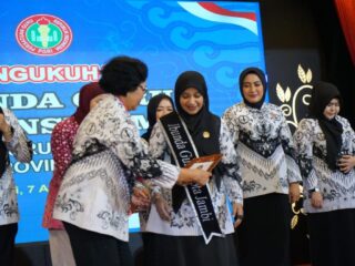 Menguatkan Hati, Menyalakan Asa, Nadiya Maulana Jadi Ibunda Guru Kota Jambi