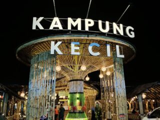 Kampung Kecil Kenten Palembang: Harga Menu, Jam Buka, Lokasi, dan Fasilitas Lengkap