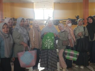 Dukung UMKM, Kominfo Turun ke Pasar Tanjung Bajure